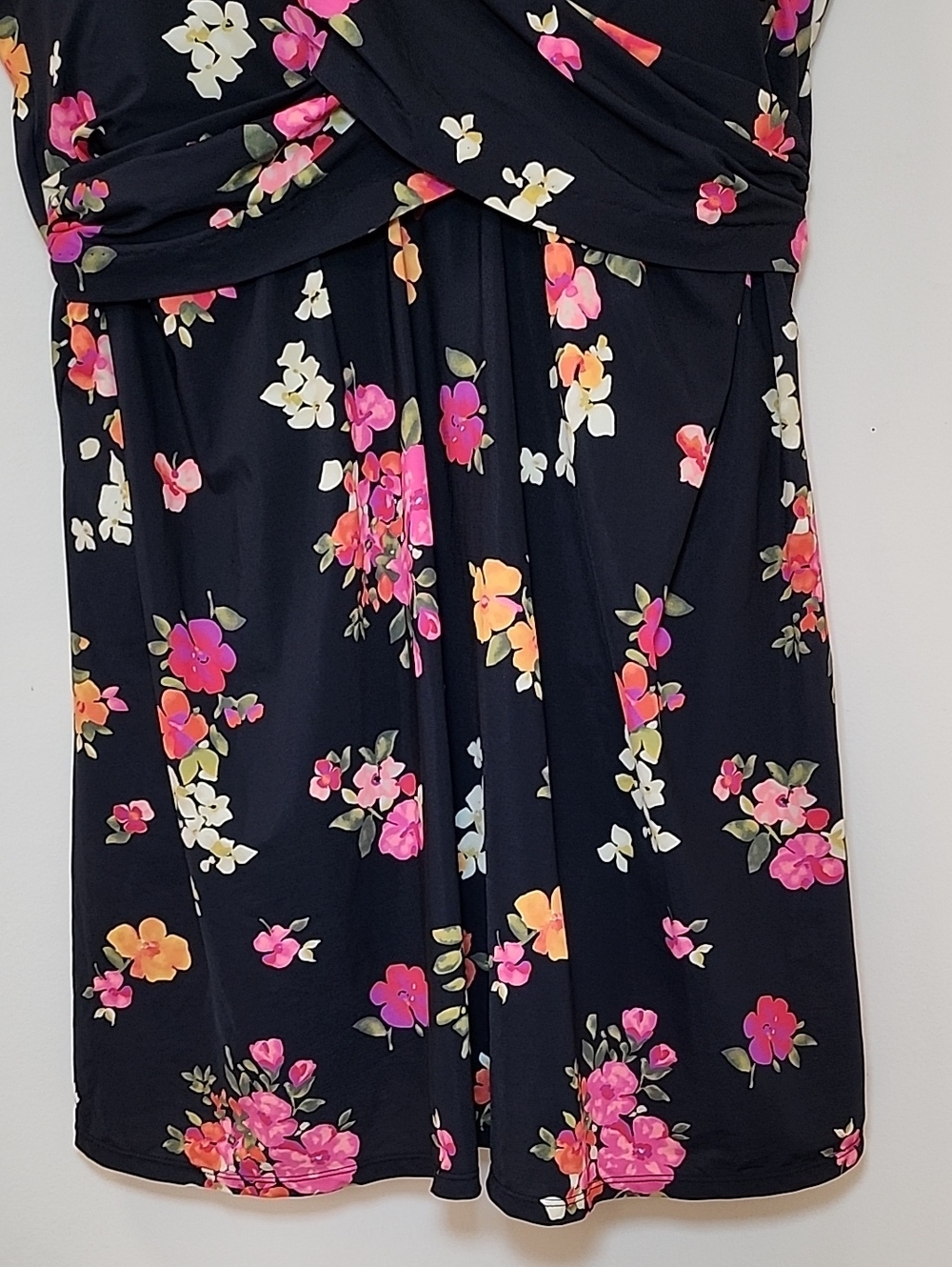 Lands' End Slender Suit wrap dress crossover V-neck Floral Blooms Swimsuit Sz 18 - Picture 7 of 16